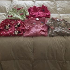 5 infant sleepers in great condition!